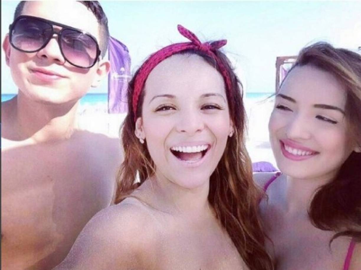 La sensibles frases que se unieron en tan hermosa carta terminan aquí: 'Muchas gracias por tanto amor hacia mi madre, por sus palabras de aliento y acompañarme en mi dolor, les mando un fuerte abrazo, Dios los bendiga a todos. <br/>Recuerden a mi madre como la mujer chingona que fue porque como ellas pocas en el mundo, y le doy gracias a Dios por compartirme a uno de sus más bellos ángeles en vida ahora nos cuidará desde el cielo. Descansa en paz madre. #seyousoon'.