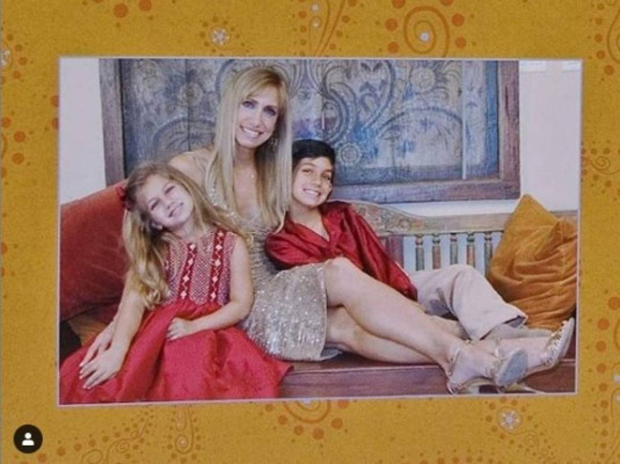 Con la mirada fija y un tanto confundida, pero segura de explicar su situación, reveló que se había separado. Estefan optó por no dar más detalles sobre lo que había ocurrió y mantuvo esa batalla personal en su entorno más cercano.