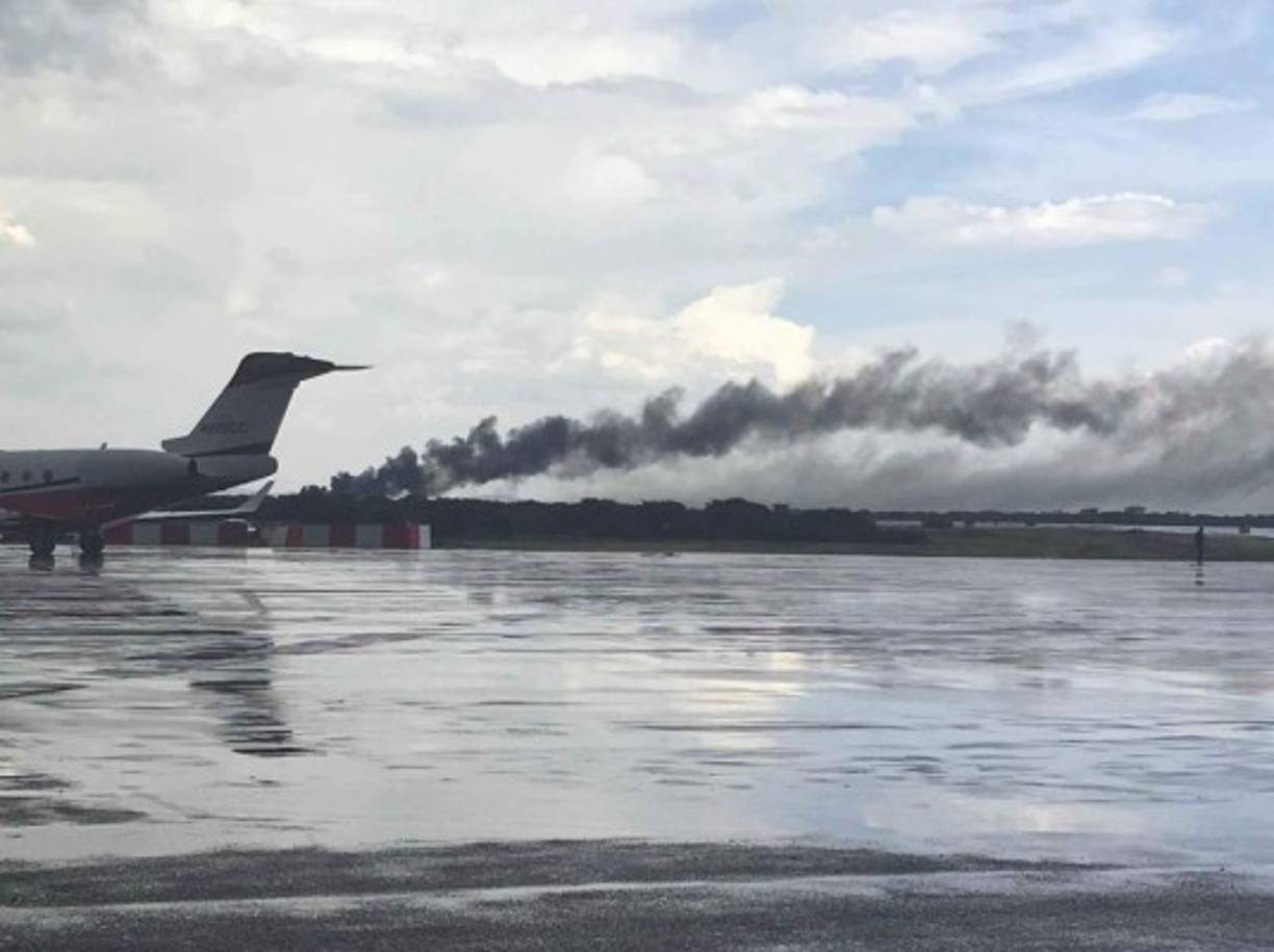 Según medios locales, el accidente ocurrió cerca de las 16:00 horas de este martes, unos cinco minutos después del despegue de la aeronave.