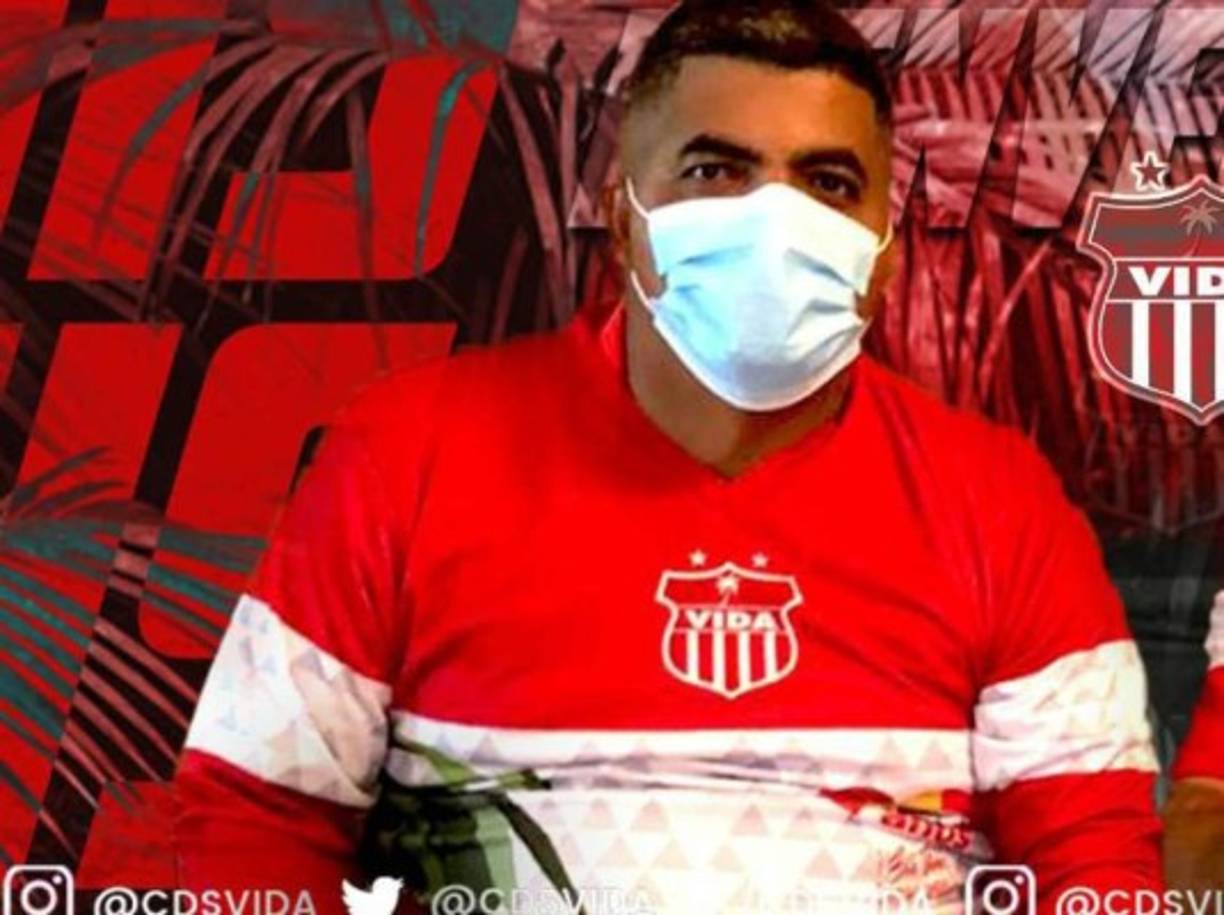 Luis Cruz: El Vida anunció que llegó a un acuerdo con el empresario hondureño Luis Cruz para invertir en el club y hacerlo una institución ganadora. El catracho radica en Estados Unidos y sus negocios son de construcción.