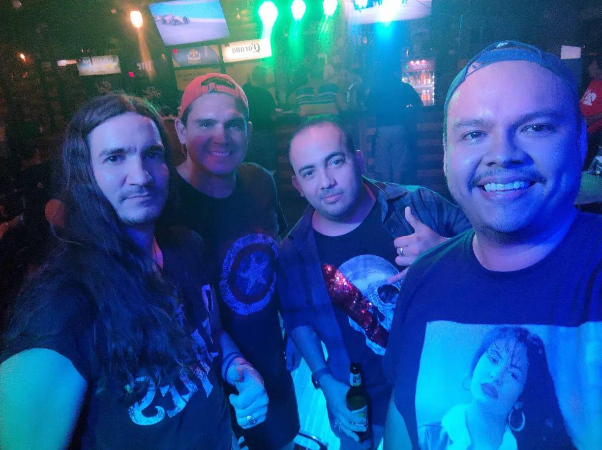 <b>TOKE DE KEDA</b>Perla Negra Cervecería realizará este sábado un tributo a Bon Jovi. La entrada vale 150 lempiras y el show da inicio a las 9:00 pm.