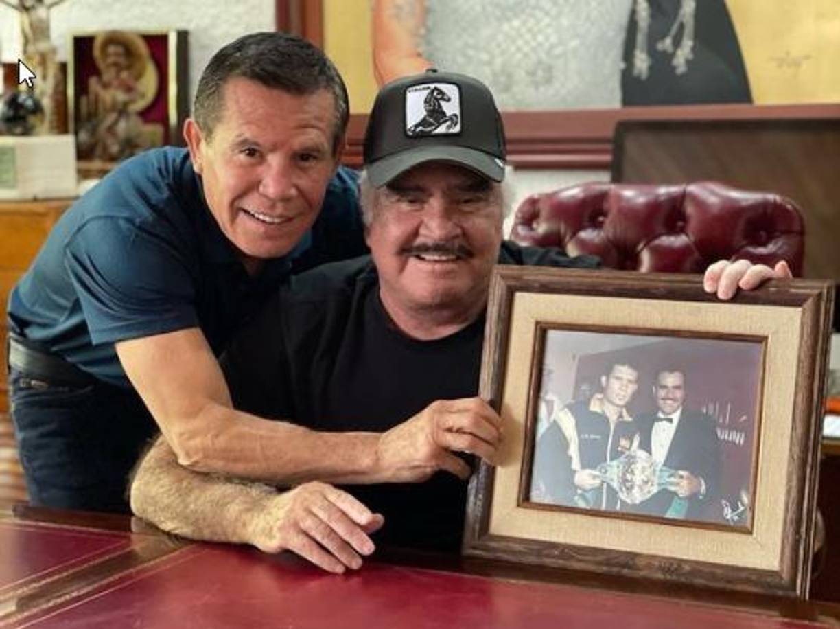 La muerte del Charro de Huentitán fue confirmada por la familia en un comunicado luego de que trascendiera desde el viernes por la mañana que su salud se había deteriorado. 