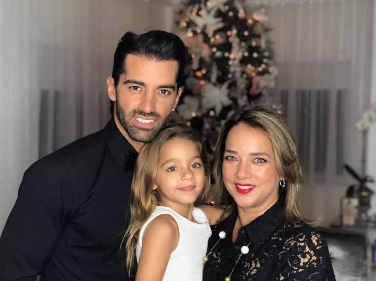 “Pasó que no podíamos continuar, no era saludable para mí continuar en una relación donde había un patrón que se seguía repitiendo y que yo no podía permitir, no le podía dar ese ejemplo a mi hija, no le quiero dar ese ejemplo a mi hija”.