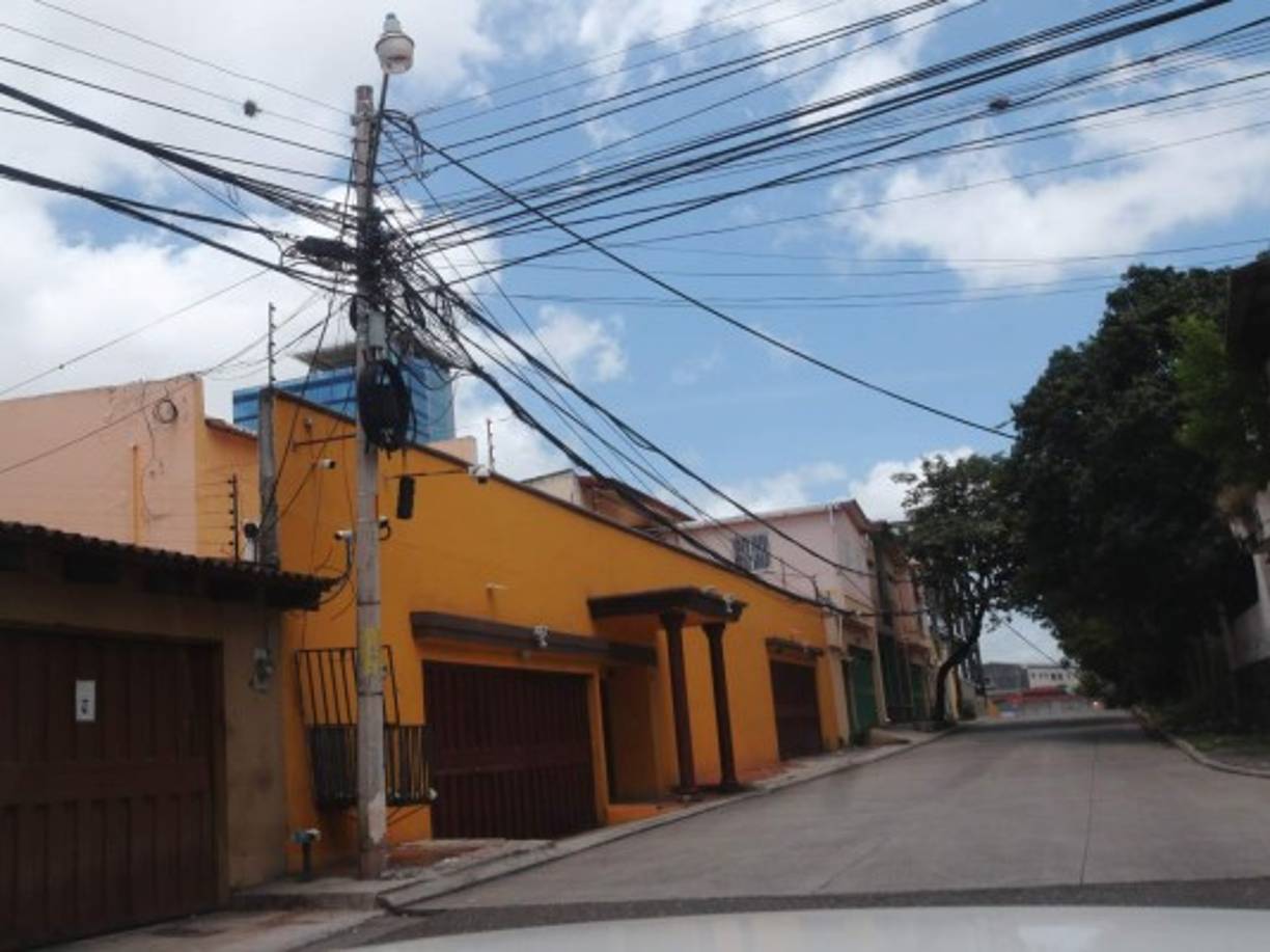 A inmediaciones de la residencia de los Urtecho Echeverría existen múltiples sistemas de cámaras de vigilancia privados y públicos. Estos serían revisados por investigadores.