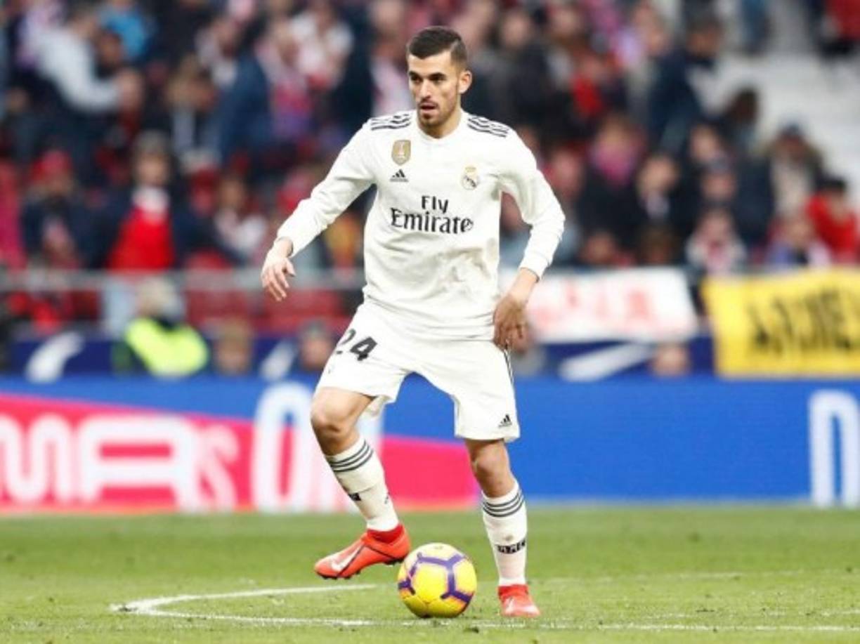 Dani Ceballos: El mediocampista español de 22 años de edad es otro de los que dejaría al Real Madrid para la próxima campaña. No entra en los planes de Zidane.