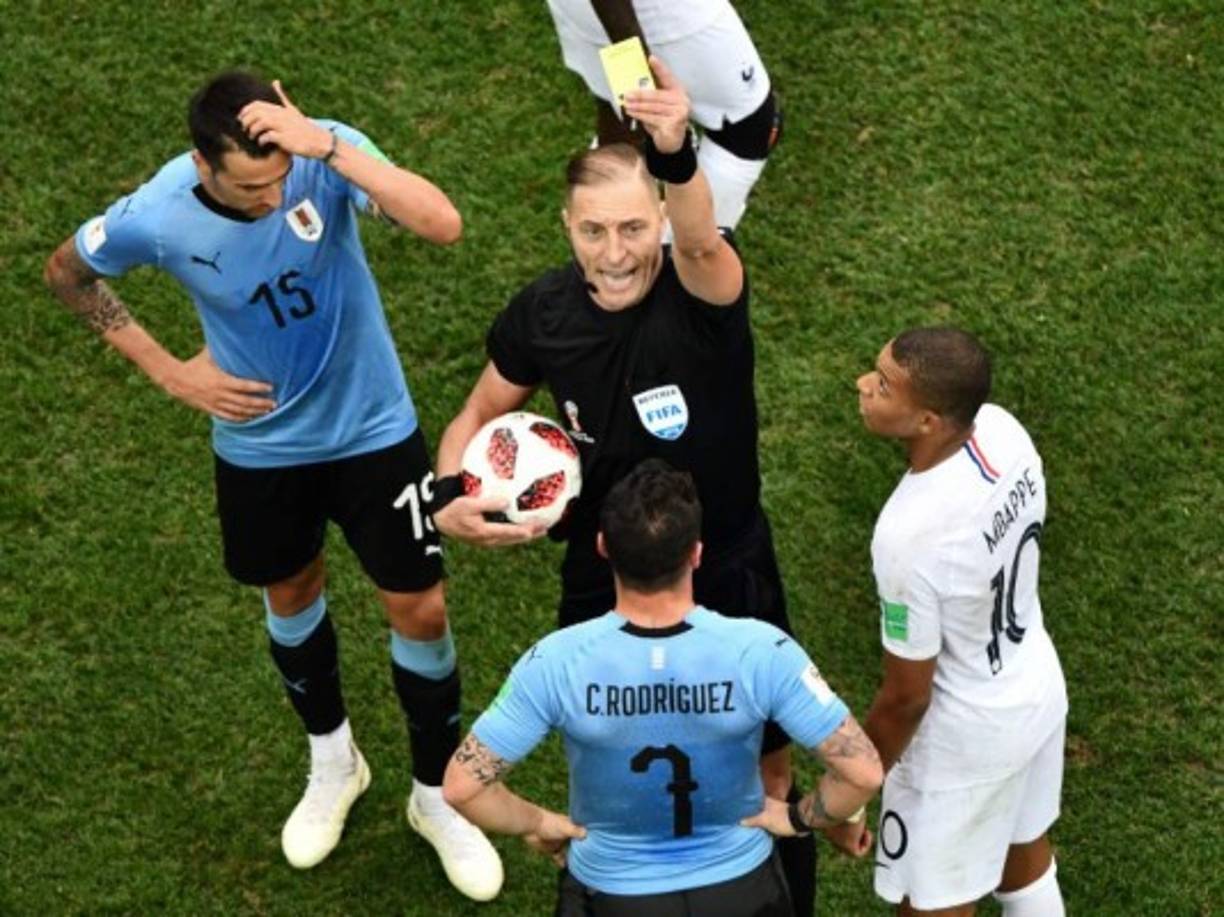 En Rusia 2018 los árbitros han mostrado 205 amarillas. Foto AFP