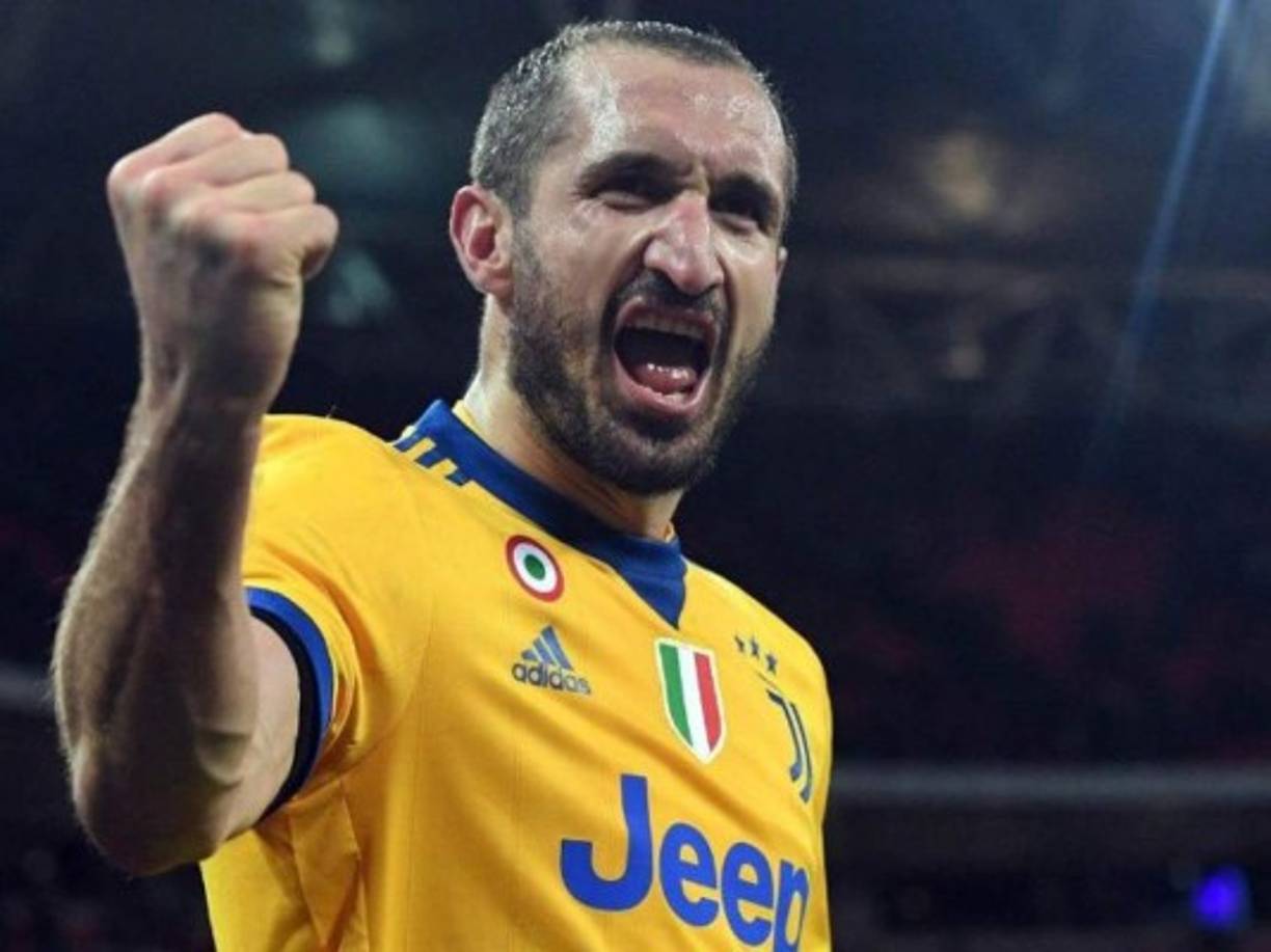 Chiellini: El defensa de la Juventus no votó por su técnico, Massimiliano Allegri, como uno de los tres mejores del año. En su lugar optó por Deschamps, Zidane y Southgate. Para jugador votó por Cristiano Ronaldo, Modric y Salah.