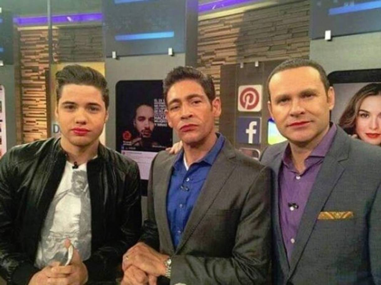 Los presentadores del programa Despierta America de la cadena Univision también se sumaron a la protesta en redes sociales.