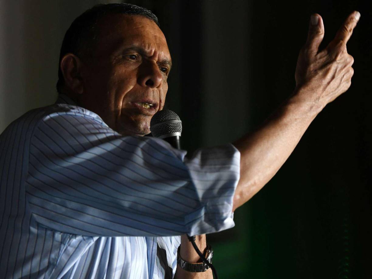 Según Lobo Sosa, hay ministros dentro del gabinete de Gobierno que están entorpeciendo la gestión de la presidenta Castro. 