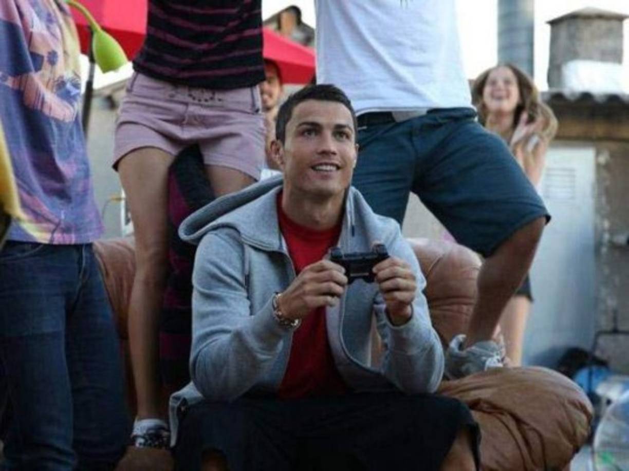 Cristiano Ronaldo también es uno de los grandes futbolistas que juega al FIFA.