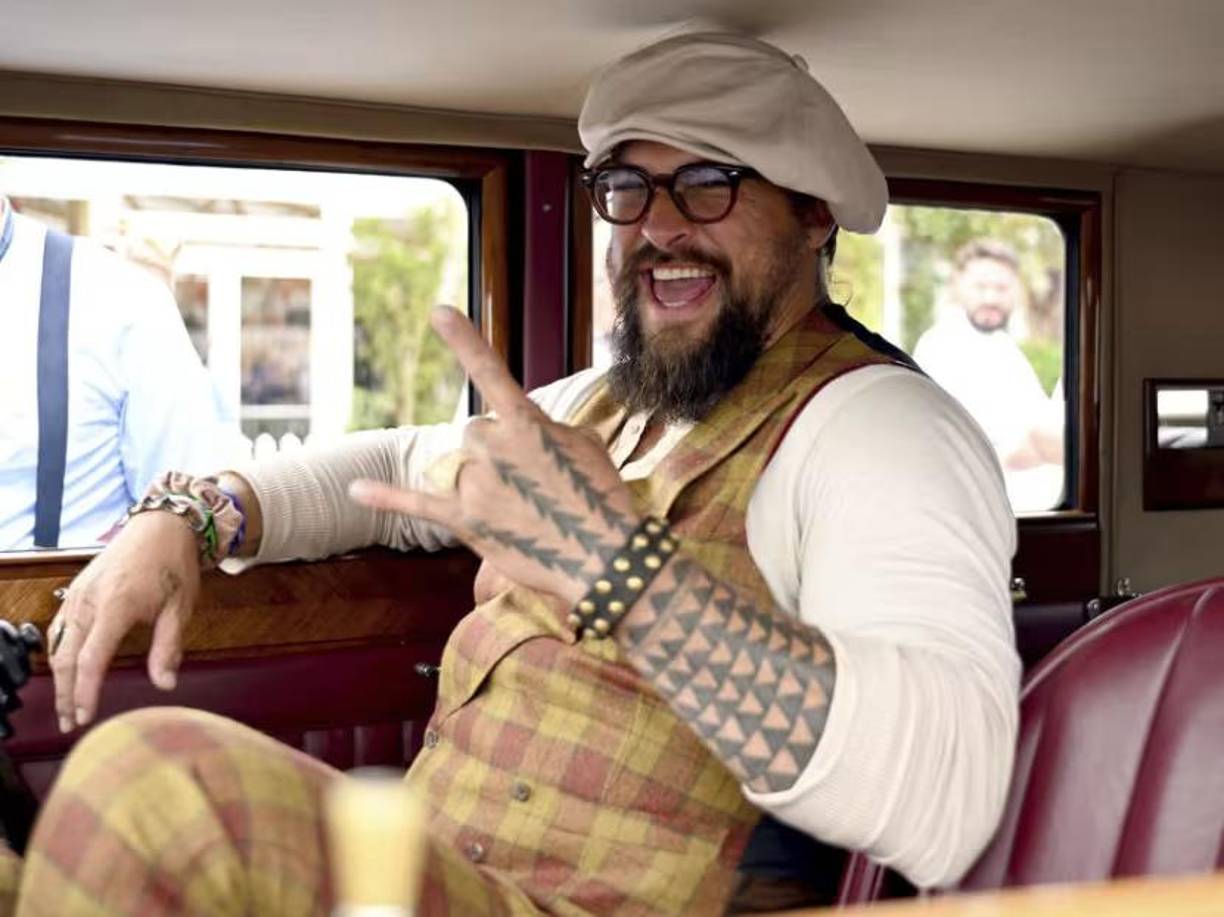 Momoa y su exesposa, la también actriz Lisa Bonet, terminaron su matrimonio en 2022 y recientemente formalizaron su separación, pero ambos aseguraron que a pesar de la decisión de finalizar su relación amorosa, el proceso de su ruptura ha sido amistoso por el bien de sus dos hijos.