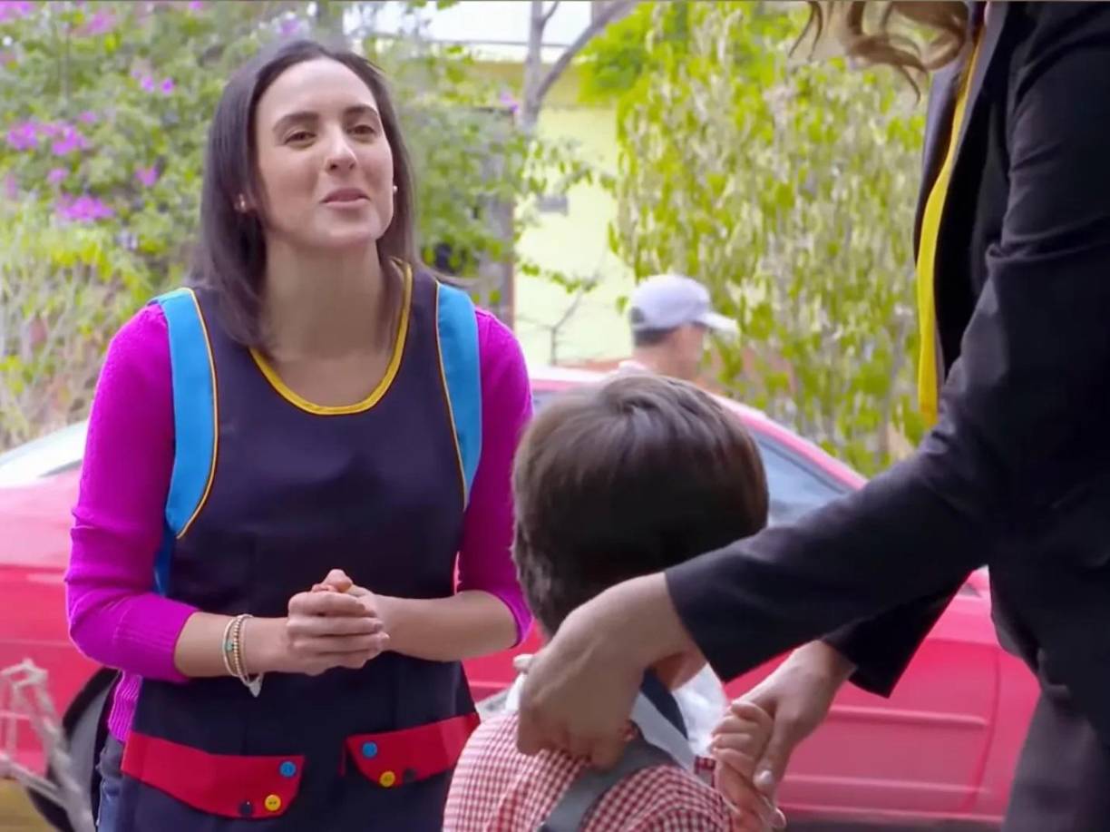 Con más de mil 960 capítulos hasta la fecha, en los que han participado más de 6 mil 500 actores, La Rosa de Guadalupe funciona como una plataforma para desarrollar el talento actoral.”Como productor he visto cómo se desarrollan los actores. Algunos empezaron con nosotros el 5 de febrero del 2008, en el primer capítulo, y tenían ocho años, ahorita son los galanes veinteañeros.”Afortunadamente, los compañeros productores de telenovela han volteado los ojos para ver a quiénes puede llamar para otros proyectos”, reflexionó Herros.