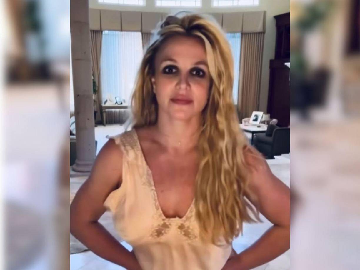En la descripción hizo una revelación que pocos se esperaban, pues, querían saber si Britney había encontrado el amor nuevamente.