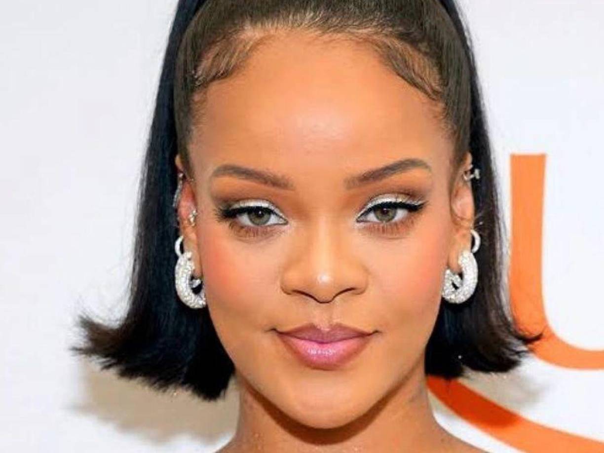 Rihanna saltó a la fama por su impresionante voz, pero durante los últimos años dejó a un lado la <b>música </b>para enfocarse en su faceta como empresaria.