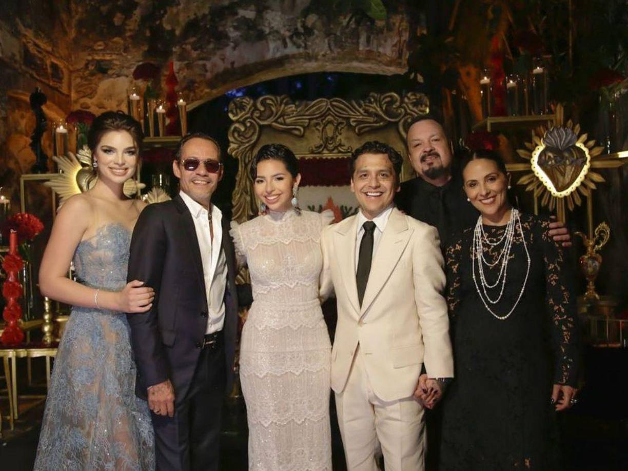 “En toda relación duradera, el amor es ‘esencial’ y el respeto y la responsabilidad totalmente indispensables. Con amor, se enfrentan los más complicados desafíos dentro y fuera de su entorno, Aunque de entrada les digo, el desafío MÁS GRANDE (en base a lo que conozco) será el que experimenten a nivel P E R S O N A L”.