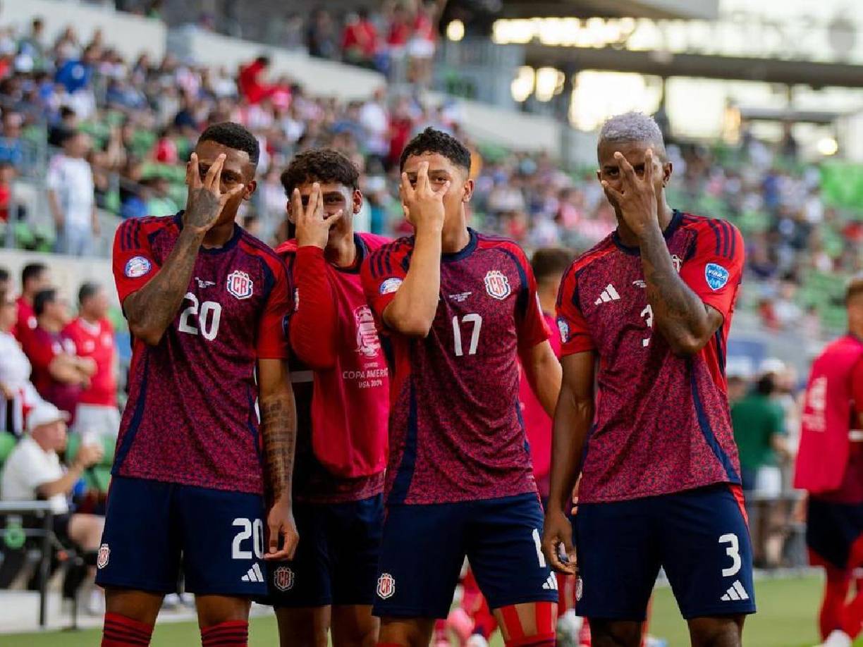 5. Costa Rica tiene diez: han ganado tres Copas Oro y siete de la Copa CCCF, que fue la Confederación continental que congregaba a las federaciones de Centroamérica y el Caribe, antes de fusionarse con la NAFC para dar origen a la actual Concacaf.