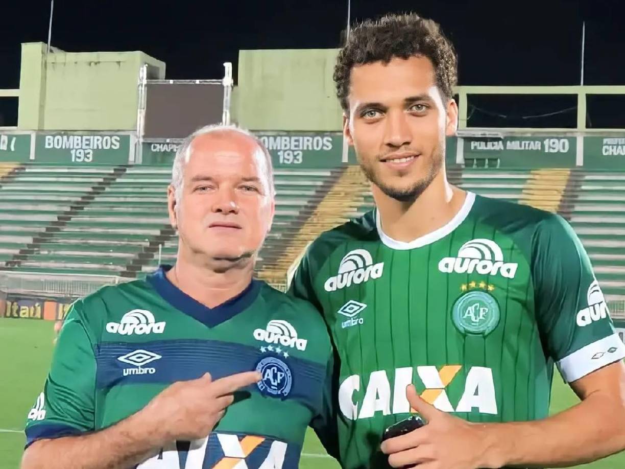 Y contó: “Vi que mi padre estaba sentado en la silla llorando. Todos los médicos entraron en la habitación. Mi madre y mi padre estaban ahí. Mi hermana. Un psicólogo. Pastor. Me dijeron que tenían algo que decirme”. 