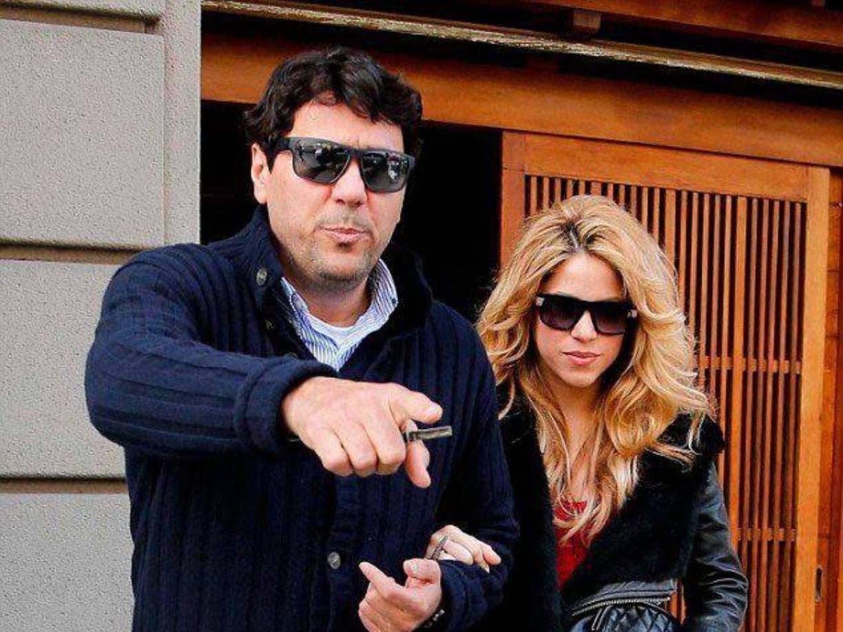 Últimamente, la cantante colombiana Shakira ha estado en medio de polémicas debido a que se han expuestos malos tratos que tiene hacia sus empleados. 