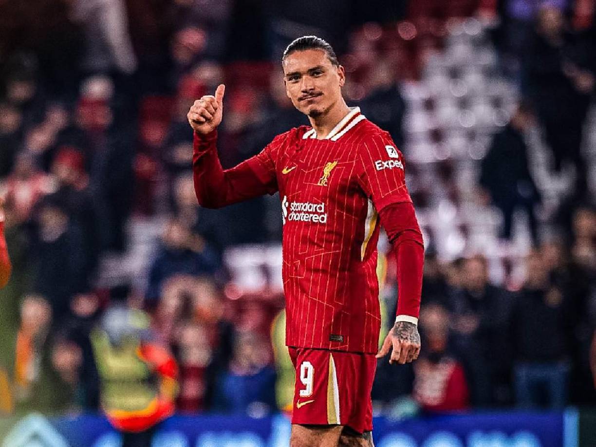 Según cuenta el periodista David Ornstein, el Al Nassr de Cristiano Ronaldo quería fichar a Darwin Núñez en este mercado invernal, pero el Liverpool dijo no.