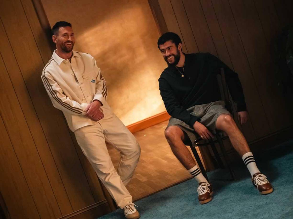 Adidas, una marca que siempre ha estado a la vanguardia de la innovación, ha sido el puente que ha unido a estas dos superestrellas. La compañía deportiva ha creado una línea de productos exclusivos que reflejan la personalidad y el estilo de Messi y Bad Bunny.