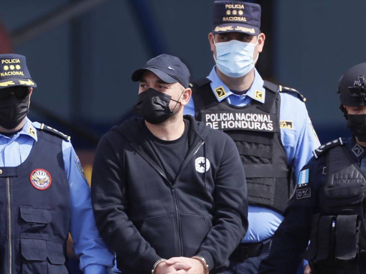 Michael Derringer Powery, presunto narcotraficante hondureño, fue extraditado a los Estados Unidos este 27 de enero luego de ser solicitado por la Corte del Distrito Oeste de Texas por tres cargos relacionados con el tráfico de cocaína.