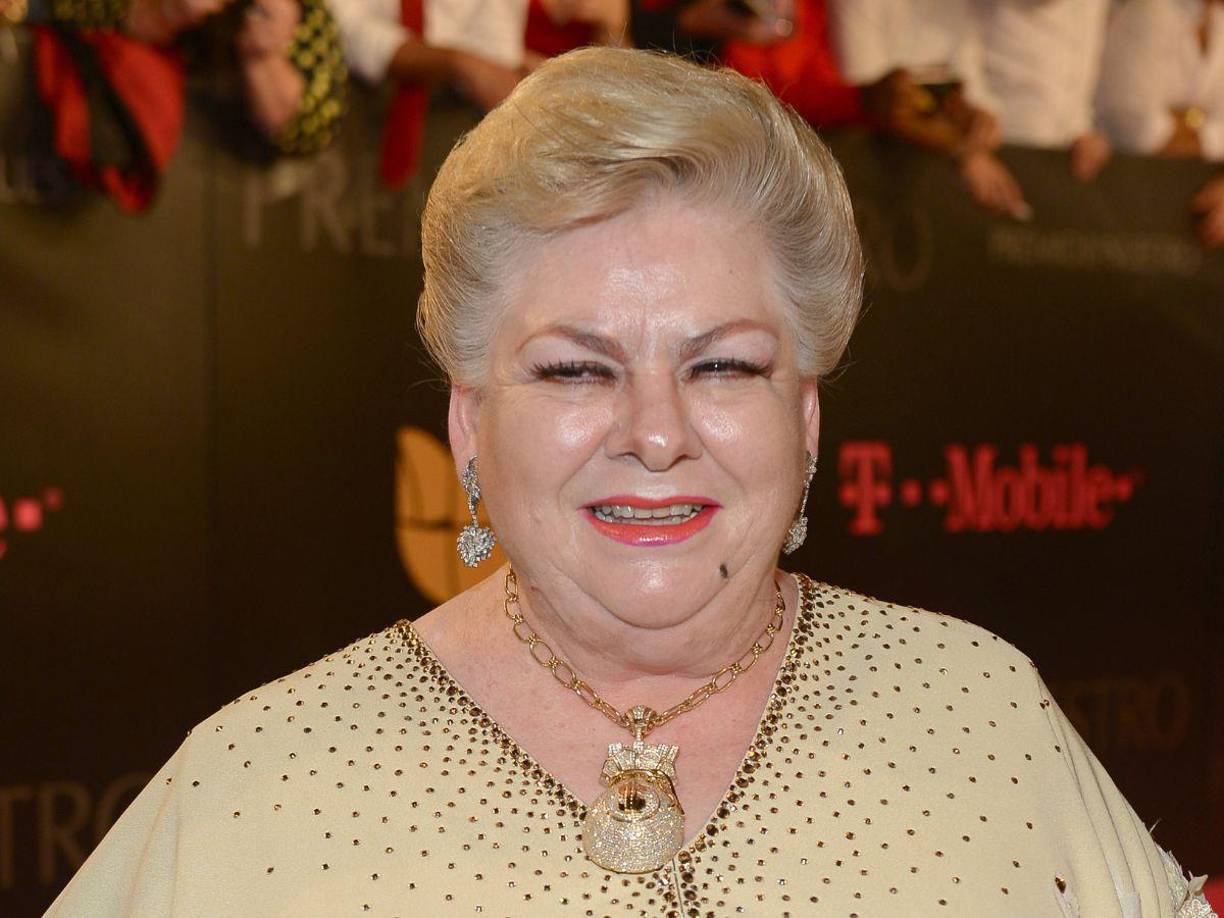 Asimismo, le manifiesta que, a pesar de todo, “es muy bonita” la labor de las cantantes y autoras, por lo que le pide que no se desanime.