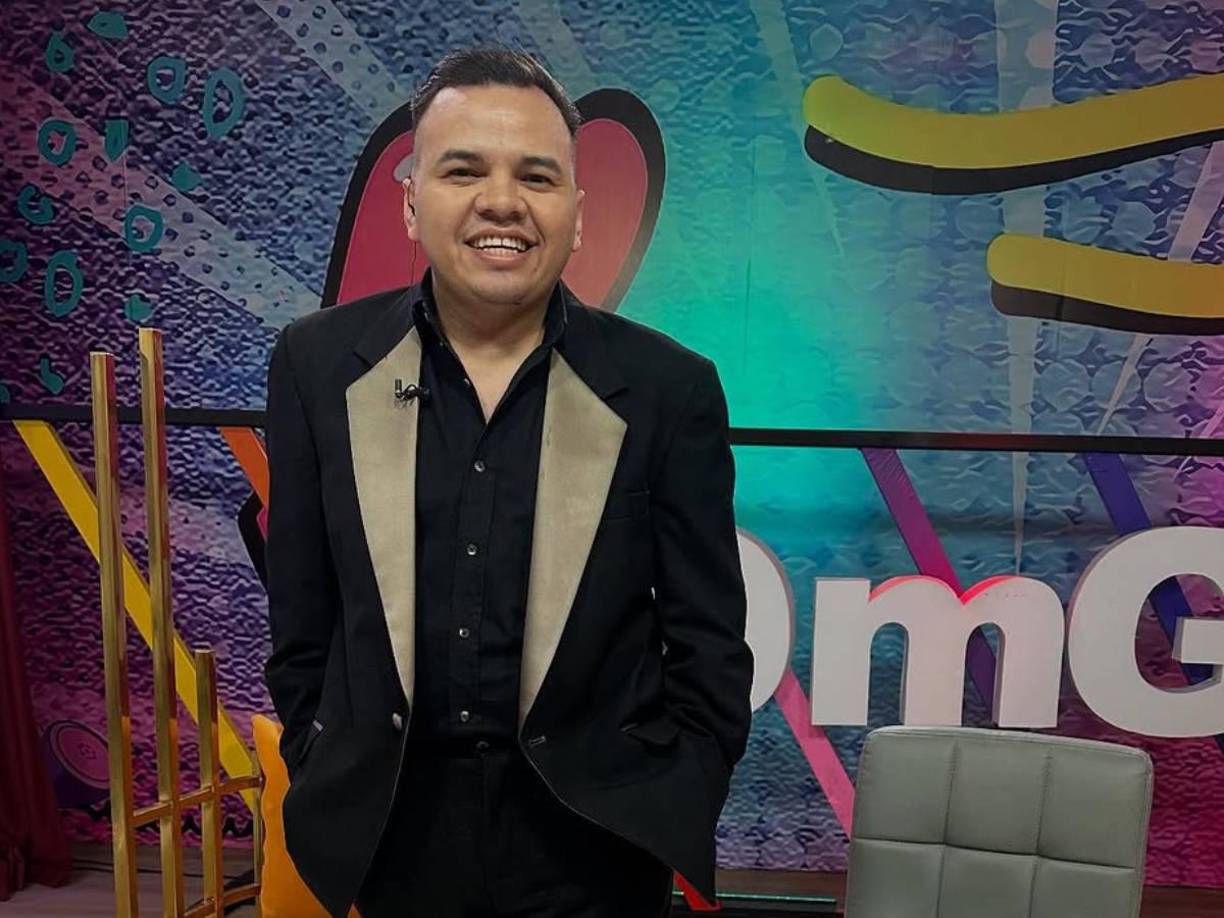 “Futbolista sorprende a Jaime Portillo con un arreglo floral y un regalo caro”, publicó la revista “OMG” en donde forma parte el periodista. 