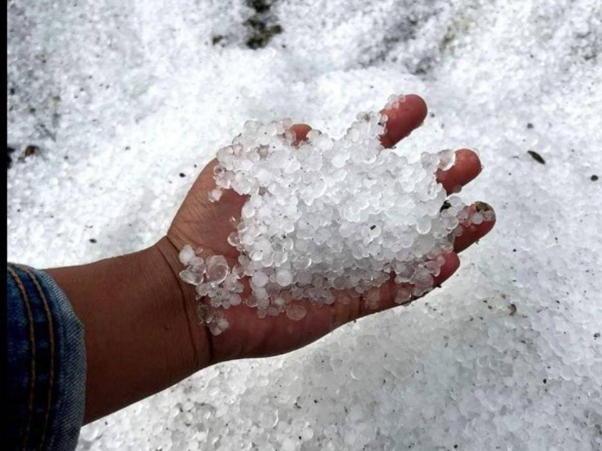 Varios sistemas eléctricos se vieron afectados por la fuerte tormenta de granizo que cayó en La Esperanza, Intibucá.