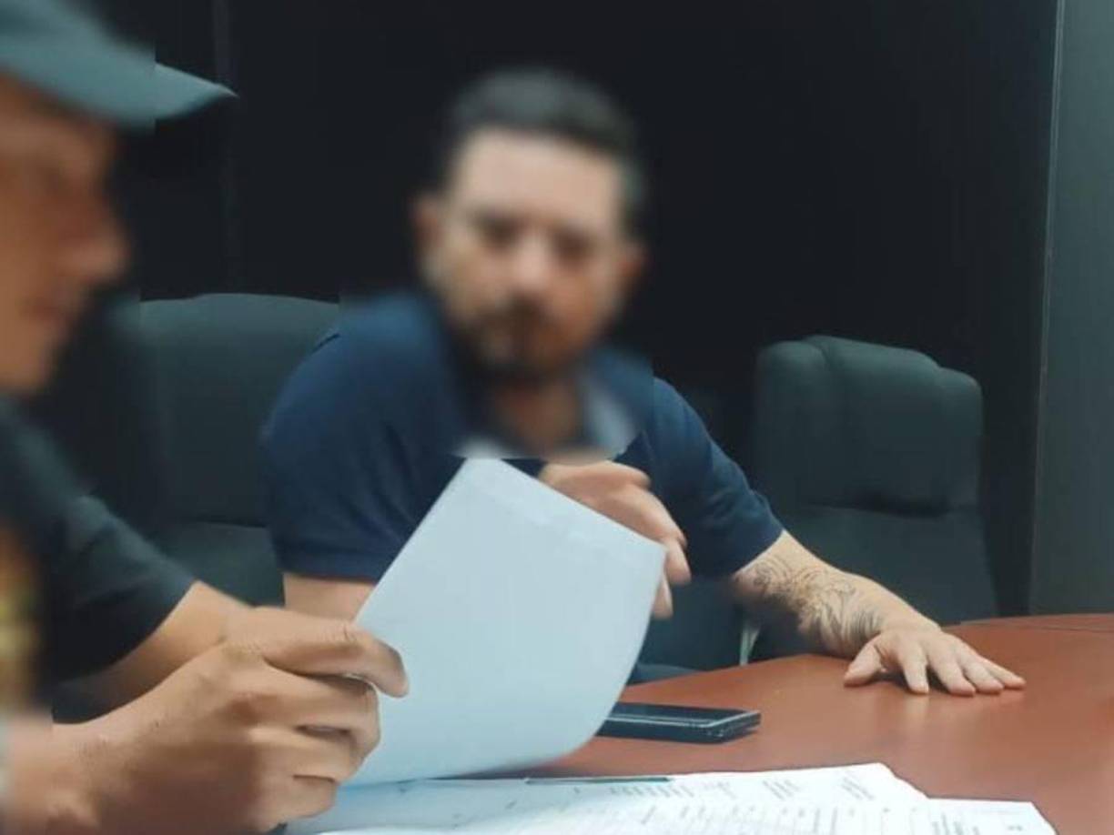 Carlos Luis Guevara Mondragón, excontador de Invest-H, vinculado al caso de Hospitales Móviles. 