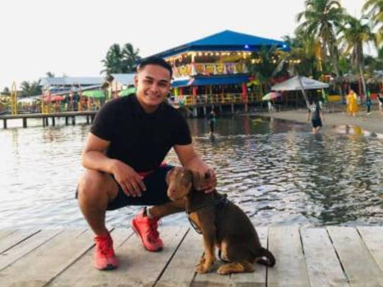 El agente regresaba de ver a su familia en Sabanagrande y su vehículo sufrió desperfectos mecánicos, por lo que perdió el control en la carretera CA-5, salida al norte de Tegucigalpa.