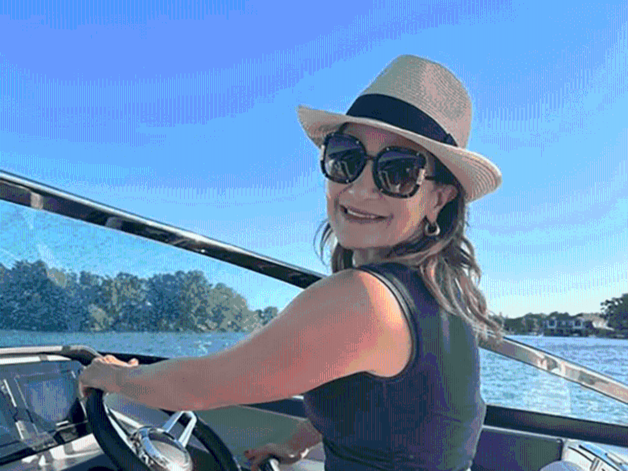 “Estamos trabajando junto al Departamento de Policía de Nueva York y pedimos paciencia y entendimiento en este momento difícil. Nuestros corazones están con la familia de Brian y sus allegados”, indicó la compañía en un comunicado.