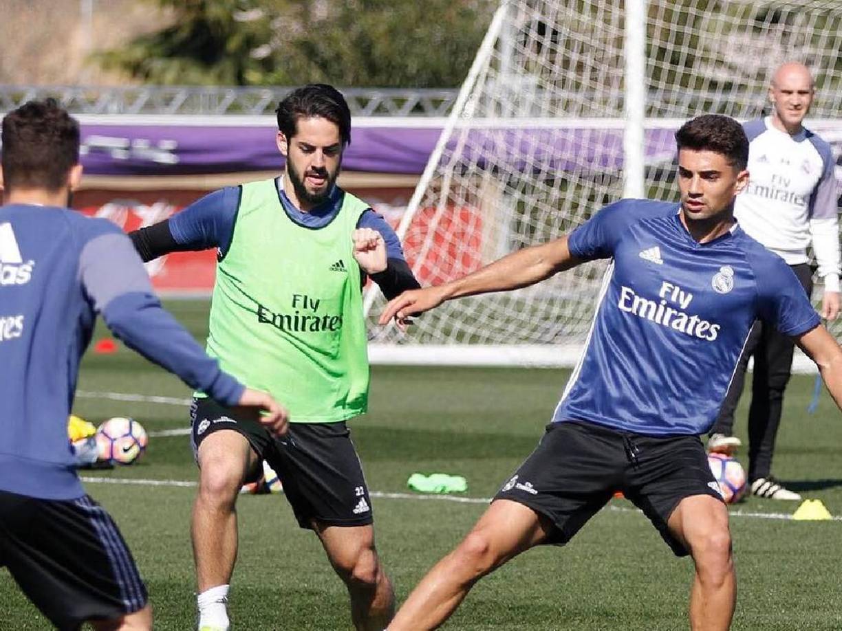 Celebró junto a su padre lo que parecía ser el inicio de algo grande, pero solo se quedó en sueño. El Madrid le mostró la puerta de salida más tarde.