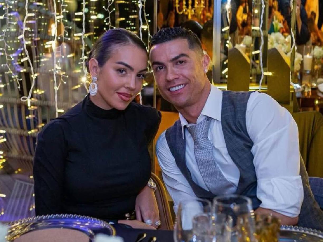 Y no es para menos, llevan juntos ocho años, por lo que son de los más queridos en el medio. Durante todo ese tiempo han tenido dos hijos en común: Alana Martina (2017) y Bella Esmeralda (2022).