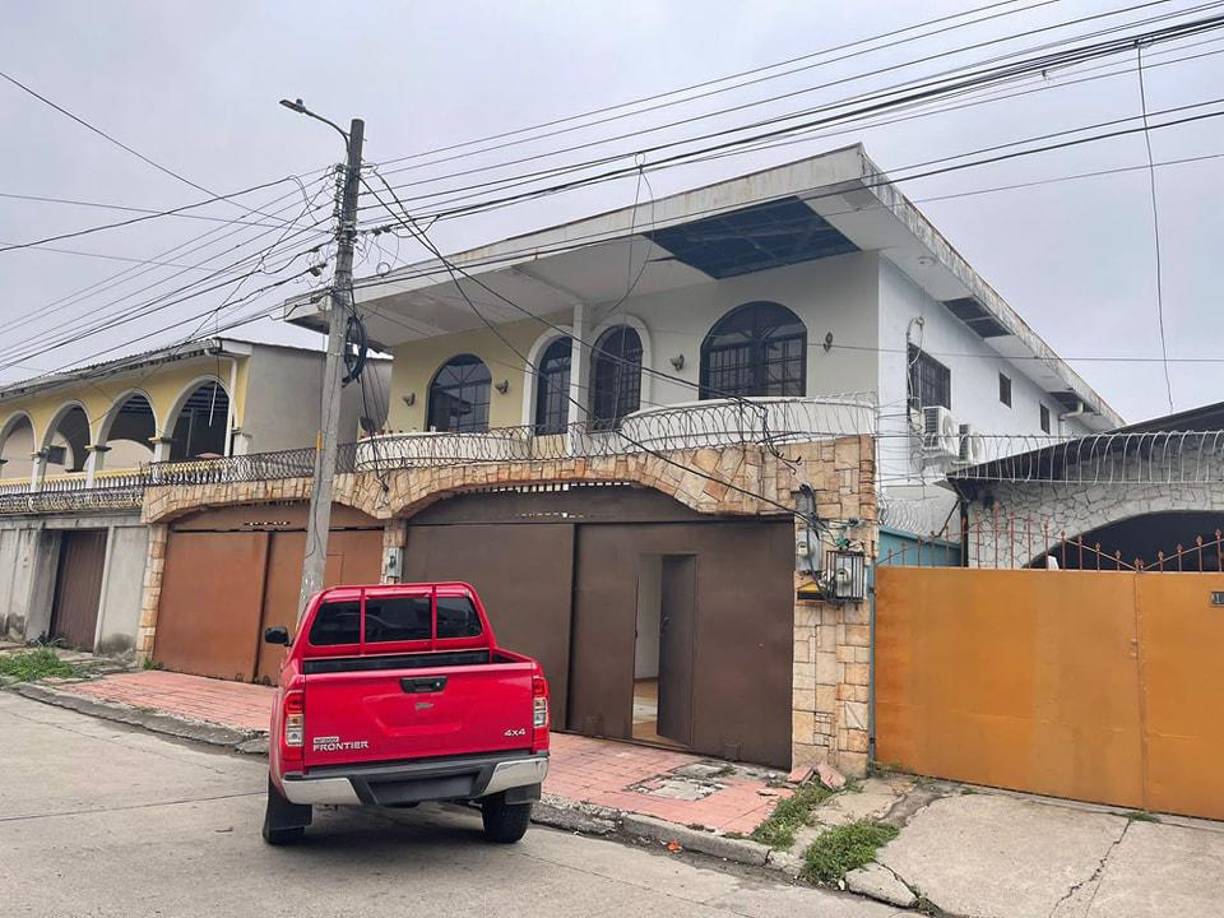 Detención judicial contra Wendy Aracely Fajardo Hernández dictó un juez luego de ser capturada mediante allanamientos en la colonia Trejo de San Pedro Sula, donde funciona una casa de “masajes VIP”.