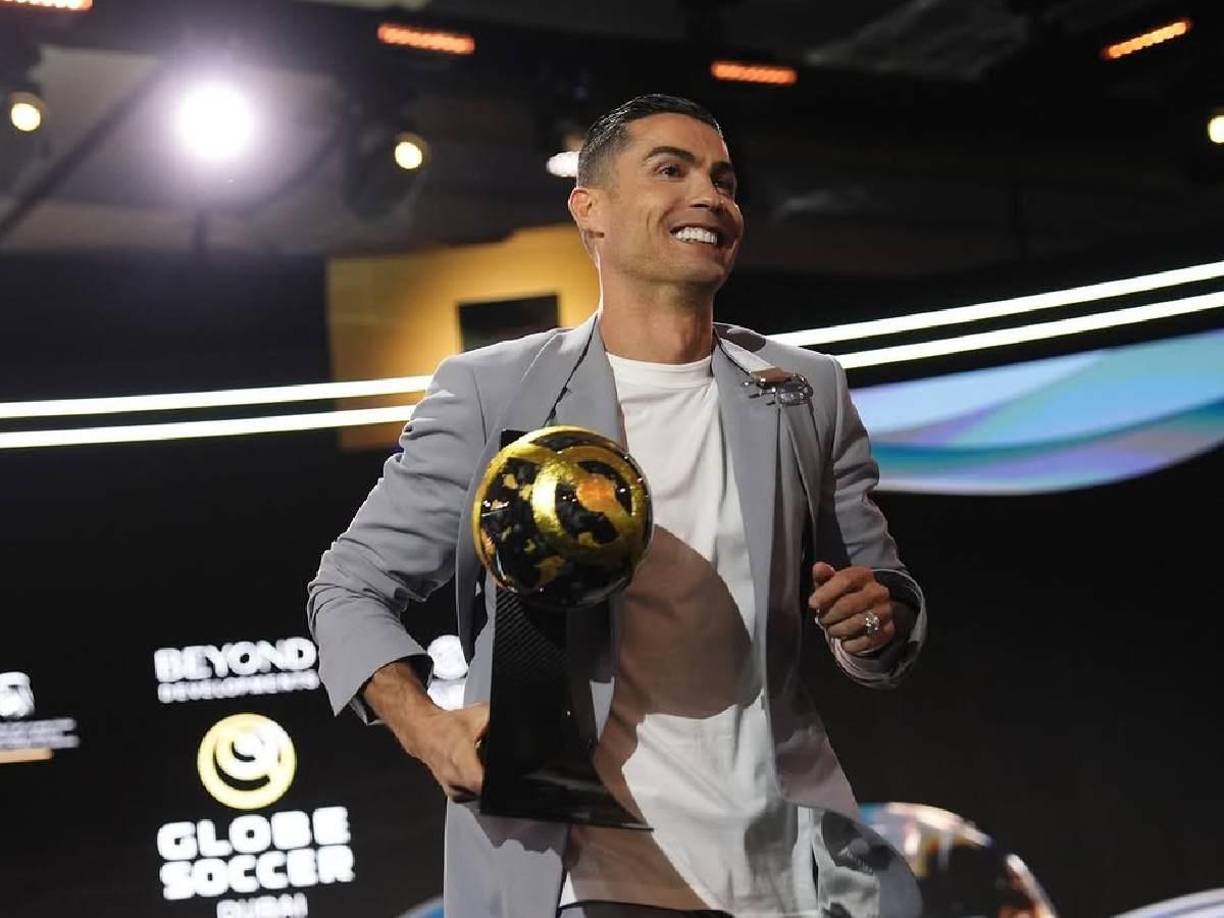 Cristiano fue uno de los protagonistas por sus declaraciones, unas defendiendo a Vinicius Junior: “Vini tuvo que ganar el Balón de Oro, fue injusto en mi opinión y lo digo aquí delante de todos. Se lo dieron a Rodrigo, que también lo merecía, pero creo que debería haber ganado Vinicius”. 