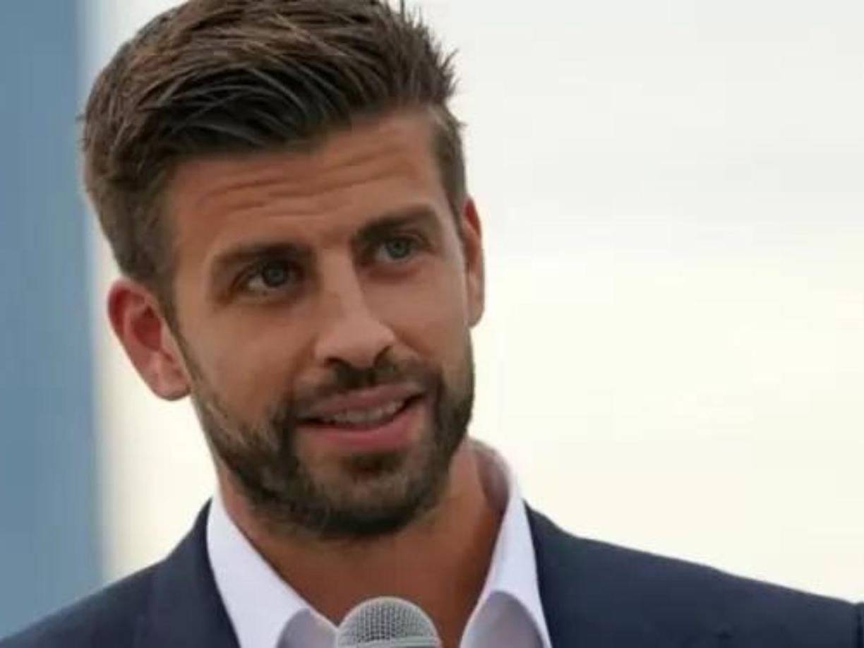 “Piqué necesita ir con alguien a que lo limpien y próximamente lo vamos a estar viendo con otra mujer que no es Clara Chía, el problema era él, que le faltó mucha juventud, deben entender que el amor no se acaba, solo se cambia de lugar”, comentó.