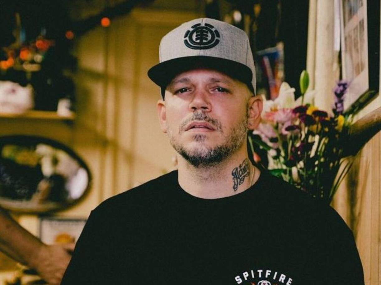 Residente: En “René”, canción lanzada en febrero de 2020, Residente abordó los problemas de salud que ha enfrentado siendo parte de la industria de la música.