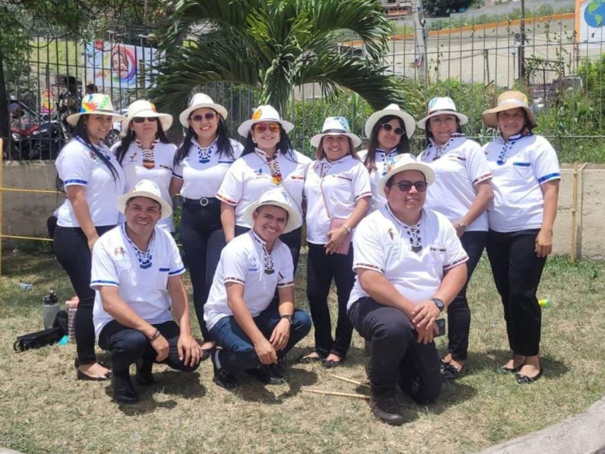 Maestros confirmaron que el kínder ‘Mi Pequeño Príncipe’ tenía alrededor de siete años funcionando. Uno de los hermanos de Óscar dijo que el centro educativo era un legado que su padre les había dejado.