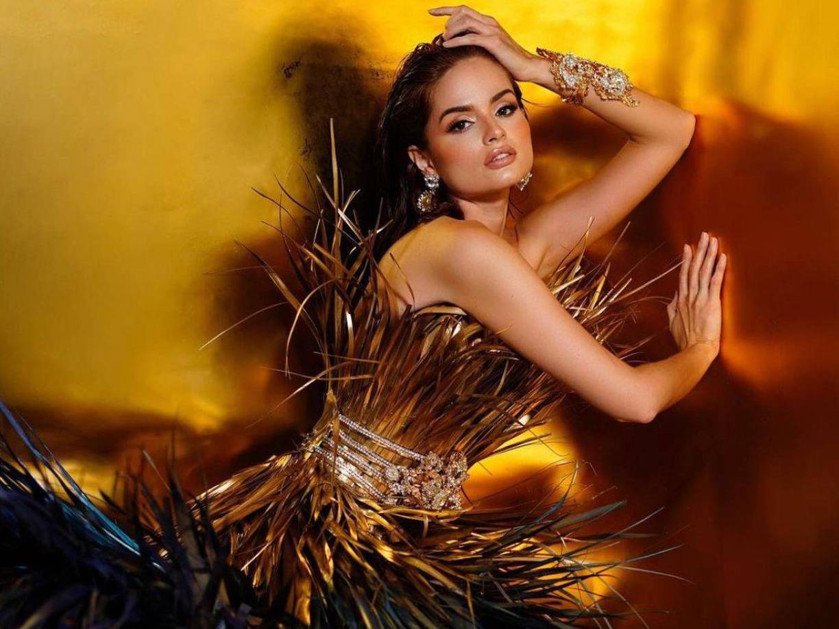 Con su belleza y elegancia, Miss Honduras ha destacado del resto de competidoras.