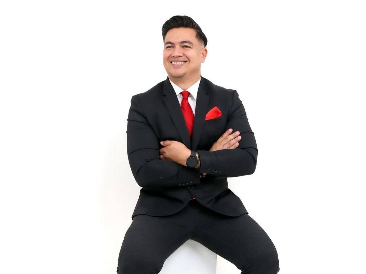 De esta forma, Milagro Flores descartó por completo la posibilidad de que entre ellos pase algo más que una relación laboral. 