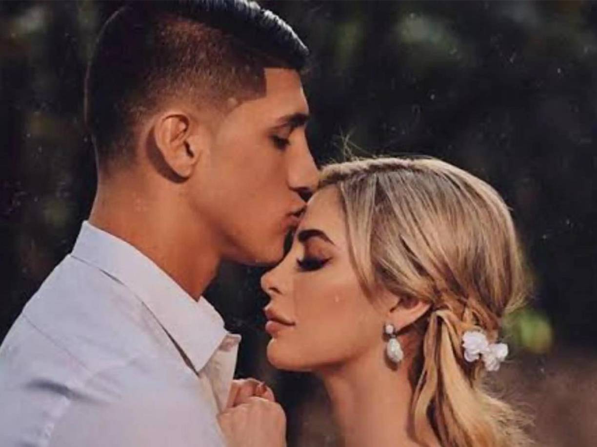 Ileana fue la esposa del futbolista Alan Pulido y la prensa mexicana señala que la chica le fue infiel supuestamente con el boxeador Canelo Álvarez.