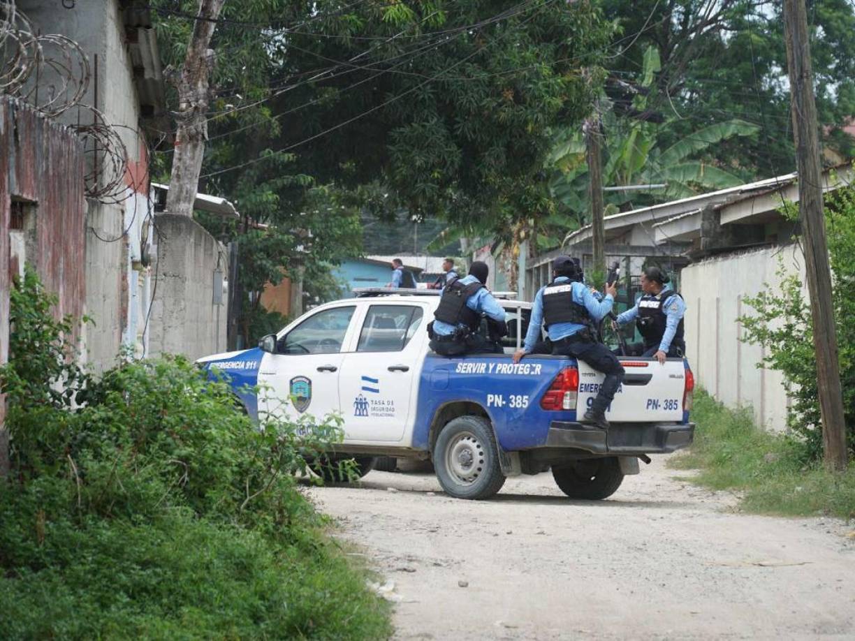 Aprovechando que no había alguien más en la pequeña vivienda de la aldea La Batea, el sujeto ingresó y mientras la madre estaba con su bebé, cometió un doble crimen que estremece a toda una región.