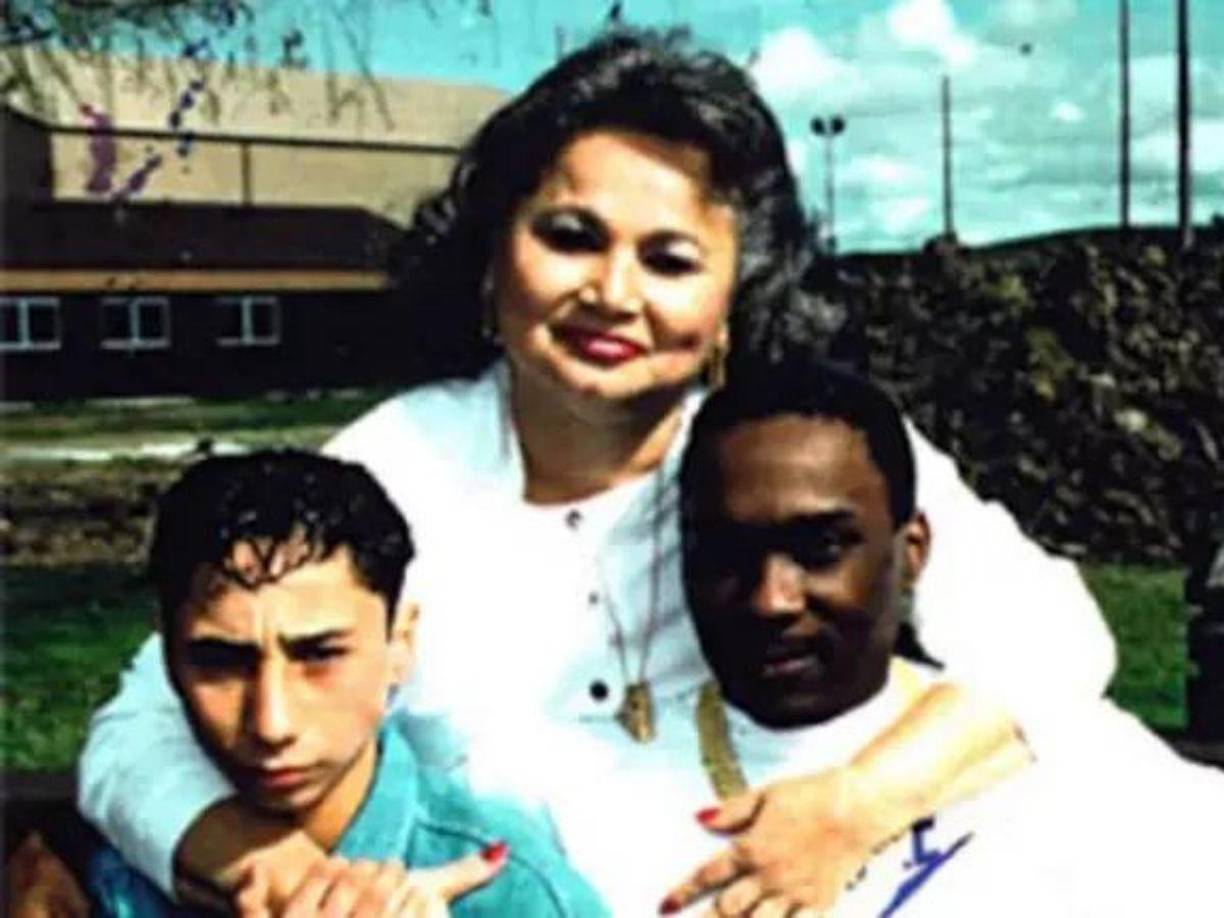 De acuerdo con las declaraciones de Corleone, la belleza de su madre era elogiada por varios de los hombres más poderosos con los que se cruzó en su vida. Destacan alcaldes, gobernadores y políticos de diferentes países que “intentaron seducir a mi madre, incluso aquí en los Estados Unidos, ella era la crème de la crème”.