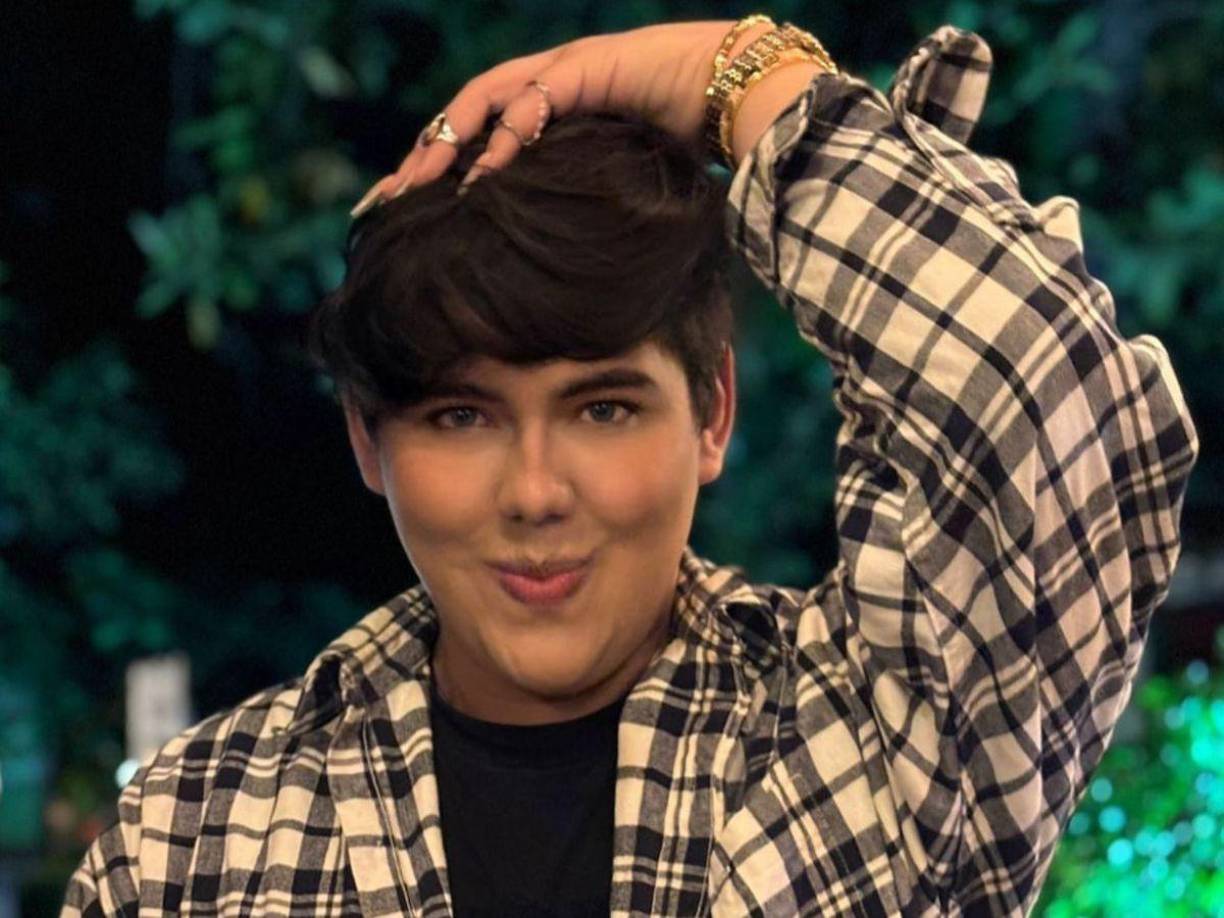 “Es totalmente falso, no sé de dónde sacan tantas cosas las personas. Por ahora estoy enfocado en mi boutique y mis proyectos personales”, dijo Sandrez a un medio de comunicación nacional. 