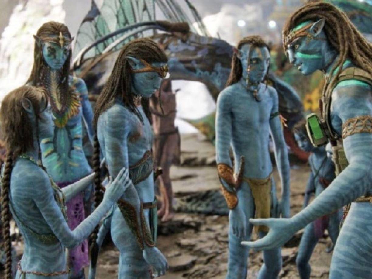 “Avatar: El camino del agua”, solo en cines.