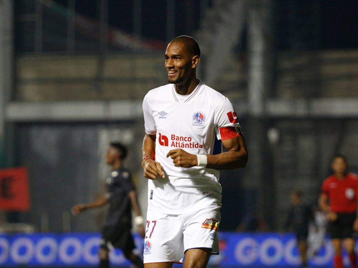 Jerry Bengtson llegó a un acuerdo y extendió su contrato por un año más con el Olimpia.