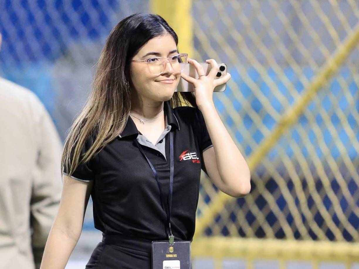 La belleza de la mujer hondureña no podía faltar. 