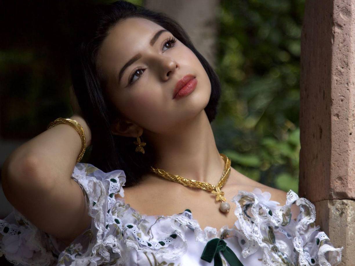 “Gracias a todxs por tanto amor y cariño siempre. Recuerden siempre alzar la voz y que nadie nos apague nunca. Juntxs somos más conciencia. Dejaré que mi equipo legal se encargue de ahora en adelante. #LeyOlimpia”, agregó.