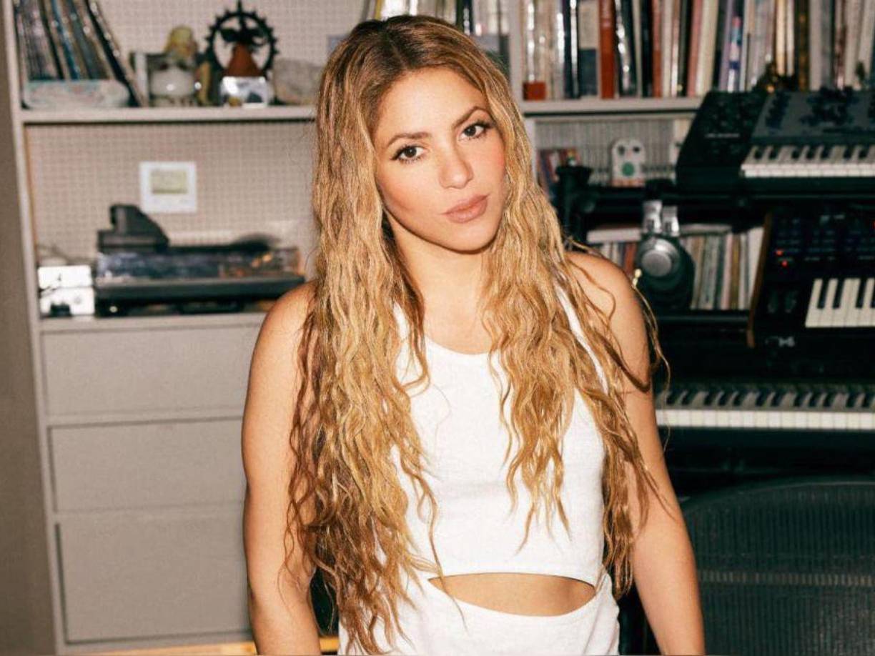 Tanto que les han hecho un seguimiento de sus salidas y publicaciones en las redes sociales. Ahí se han percatado cómo ambos tienden a confundir a sus seguidores, ya que a pesar de que la colombiana no ha faltado a sus recientes competencias, se les ha visto salir con otras personas, surgiendo así la conclusión de que a ambos les gusta el poliamor.