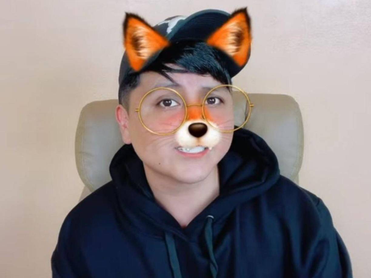 Javier Mata, un creador de contenido que es conocido en TikTok como “Zorrito YouTubero”, está en medio de un huracán mediático debido a una fuerte acusación que hizo en contra de Pepe Aguilar. Y es que, según él, el equipo del cantante le envió un mensaje sobre uno de sus videos virales en donde habla de la polémica relación entre Ángela Aguilar y Christian Nodal.